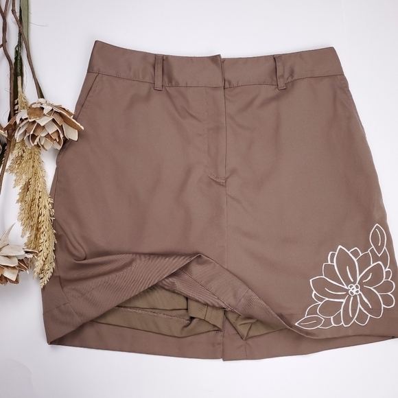 Izod XFG Stretch Brown White Floral Skirt sz 4 - Picture 14 of 15